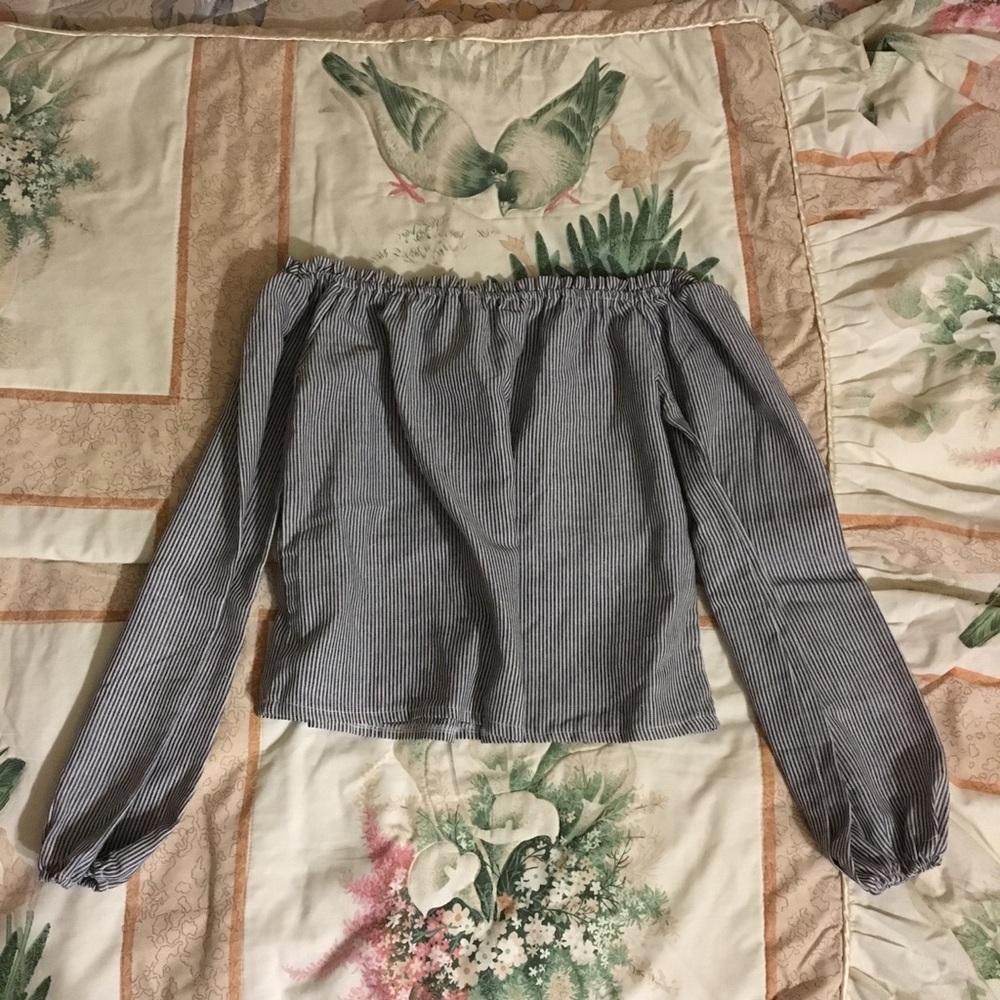 Brandy Melville Theia Top